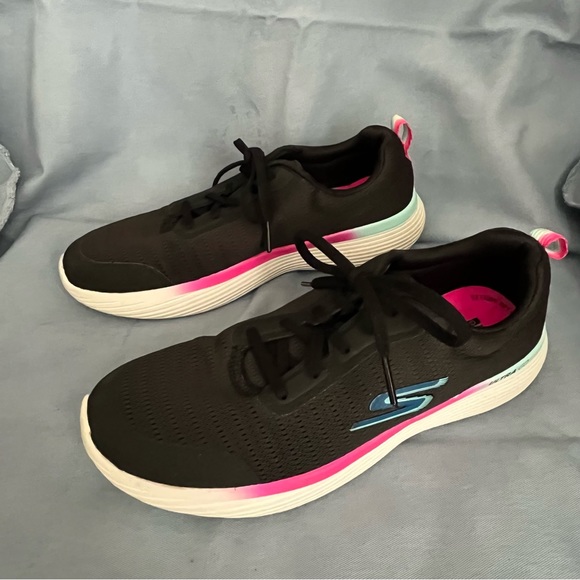 Skechers Ultra Go Sneakers Womens Size 8.5 - Picture 3 of 9